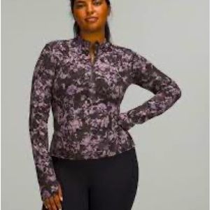 Lululemon Luxtreme Running 1/2 zip